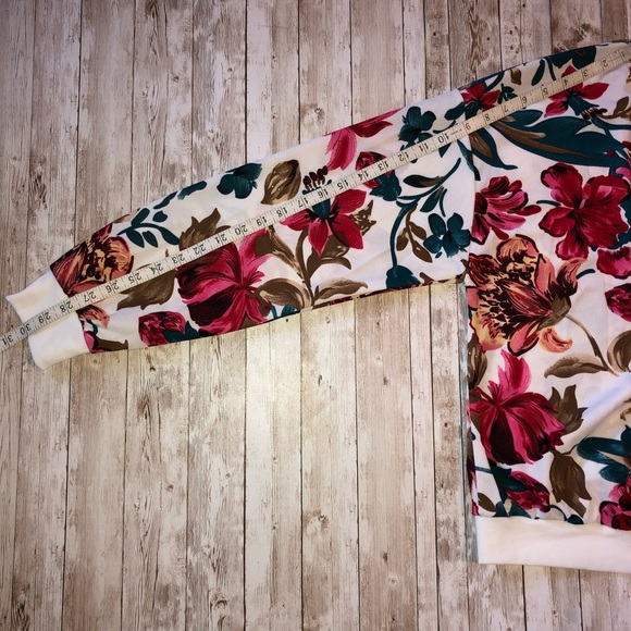 “Shein” brand gorgeous floral,drop shoulder, knit pullover top, size L -NWOT - Picture 12 of 13